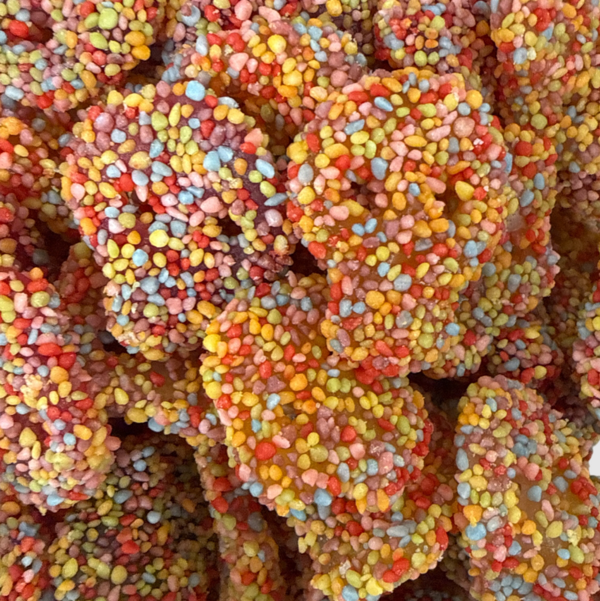 Gummy Cluster Skulls